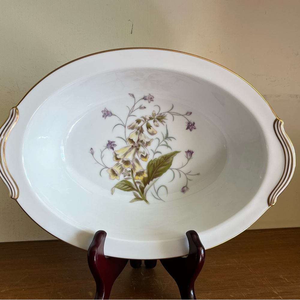 Noritake Canterbury Elegant Floral Oval Serving Bowl